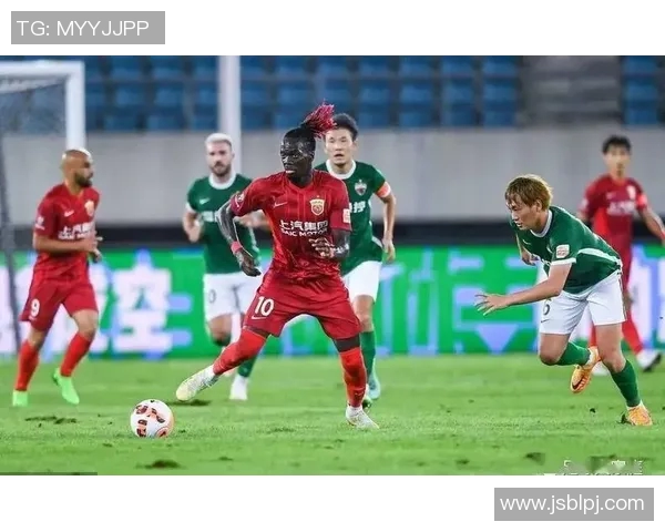 广州足球队以72分稳居精英赛积分榜首位,争冠形势一片大好