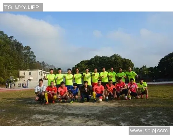 王鹤棣与足球明星的友谊之路：从球场到荧幕的精彩瞬间